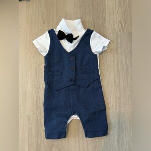Baby tuxedo, fits 6-12 months